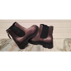 Steve Madden Kids JTeresta Chelsea Purple Metallic Boots Size 1 NWT